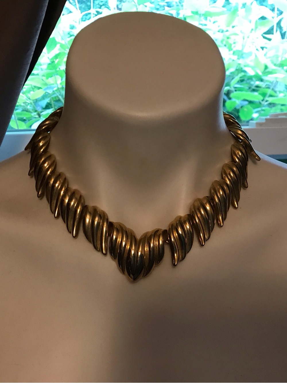 Gold-Tone Sculpted Link Choker Necklace